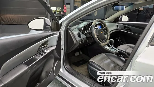ChevroletGMDaewoo Lacetti 2010 — фото 11