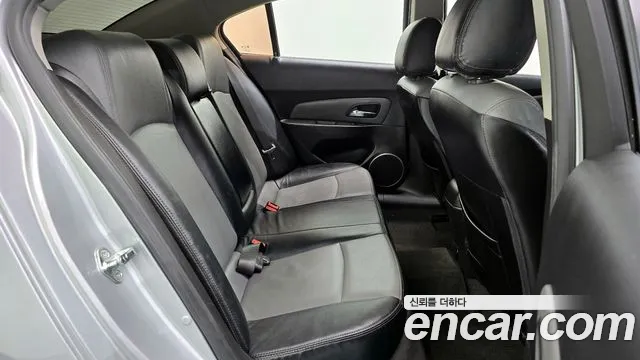 ChevroletGMDaewoo Lacetti 2010 — фото 12