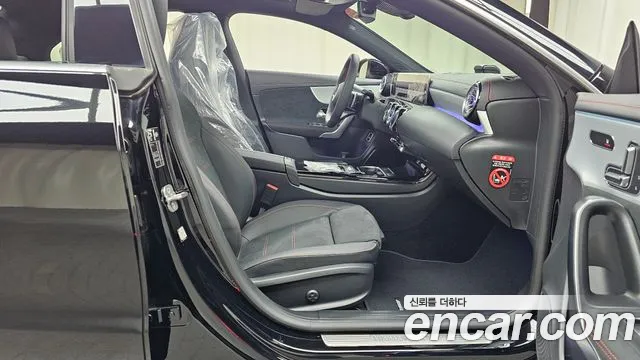 Mercedes-Benz CLA-Class 2025 — фото 11