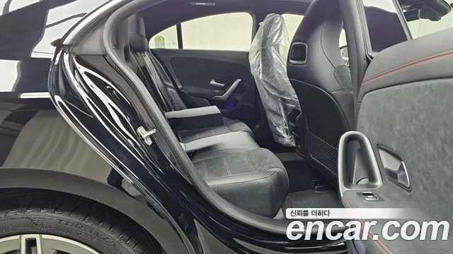 Mercedes-Benz CLA-Class 2025 — фото 12