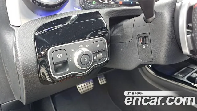Mercedes-Benz CLA-Class 2025 — фото 14