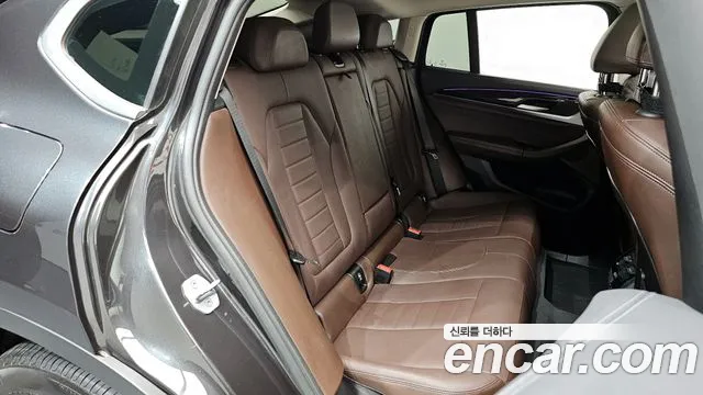 BMW X4 2023 — фото 12