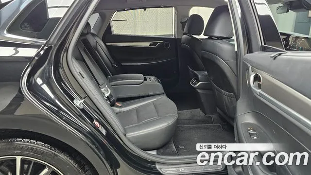 Hyundai Grandeur 2022 — фото 12
