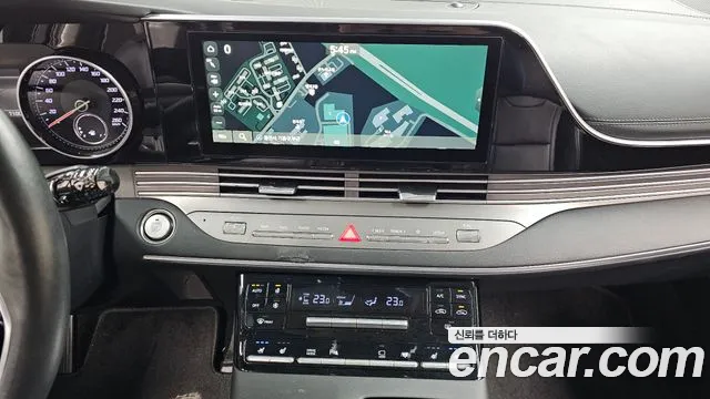Hyundai Grandeur 2022 — фото 15