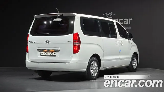 Hyundai Starex 2017 — фото 2