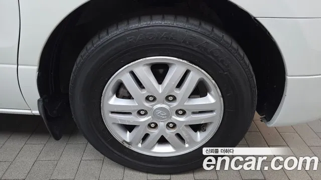 Hyundai Starex 2017 — фото 5