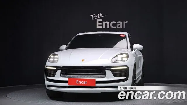Porsche Macan 2022 — фото 3