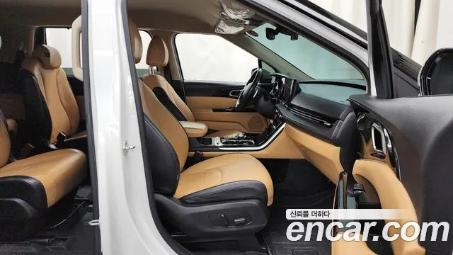 Kia Canival 2022 — фото 11