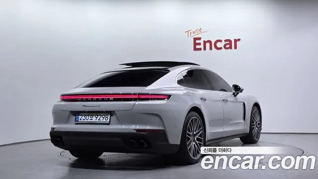 Porsche Panamera 2025 — фото 2