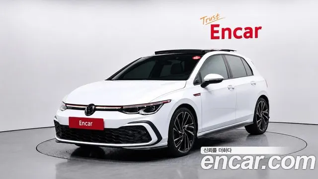 Volkswagen Golf 2024 — фото 1