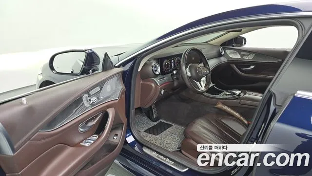 Mercedes-Benz CLS-Class 2020 — фото 10