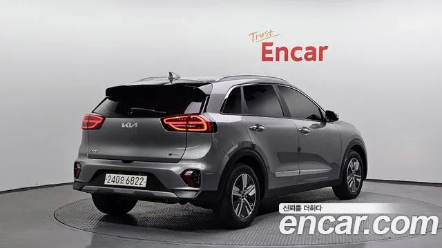 Kia Niro 2022 — фото 2