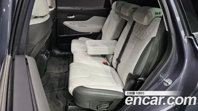 Hyundai Santafe 2021 — фото 12