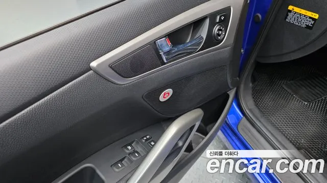 Hyundai Veloster 2015 — фото 14