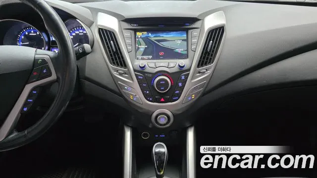Hyundai Veloster 2015 — фото 18