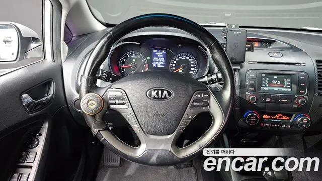 Kia K3 2013 — фото 16