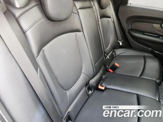 Mini Clubman 2018 — фото 10
