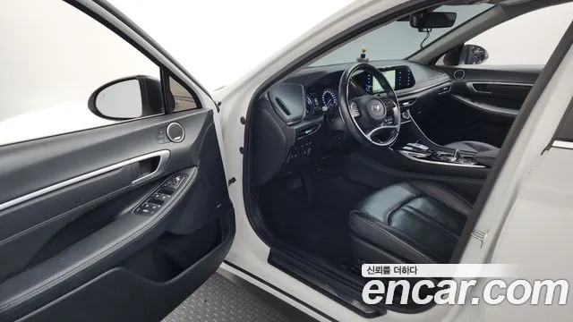 Hyundai Sonata 2022 — фото 10