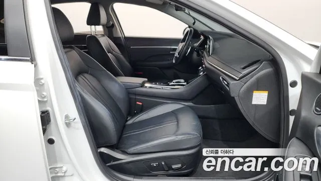 Hyundai Sonata 2022 — фото 11