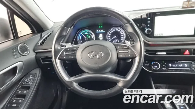 Hyundai Sonata 2022 — фото 13