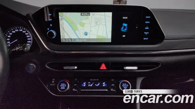 Hyundai Sonata 2022 — фото 14