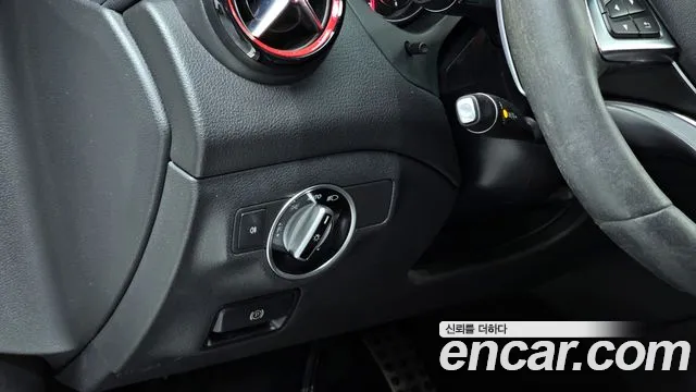 Mercedes-Benz CLA-Class 2018 — фото 14