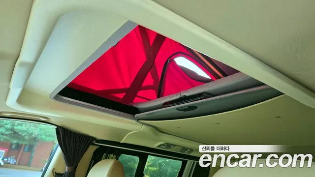 Hyundai Starex 2020 — фото 15