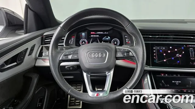 Audi Q8 2021 — фото 13