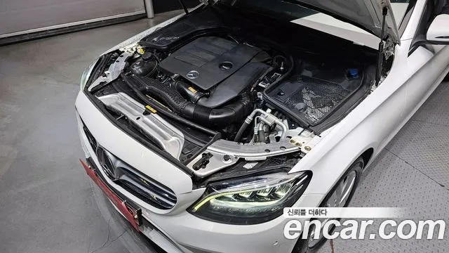 Mercedes-Benz C-Class 2020 — фото 6