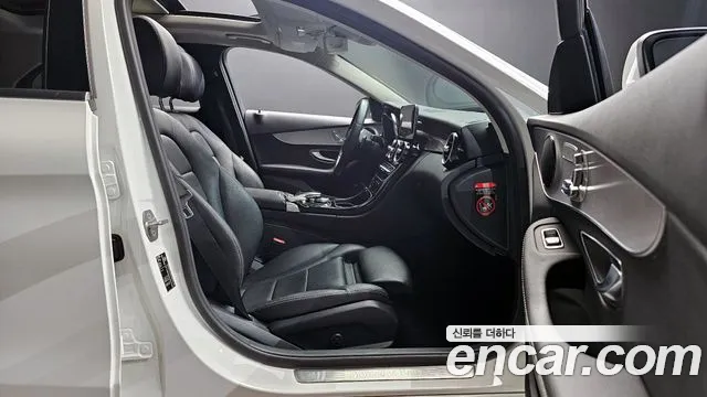 Mercedes-Benz C-Class 2020 — фото 10
