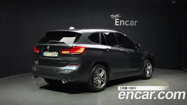 BMW X1 2021 — фото 2