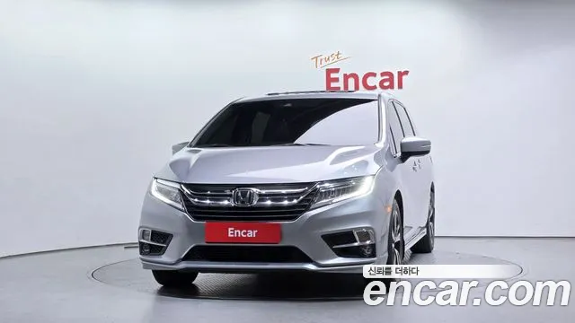 Honda Odyssey 2018 — фото 3