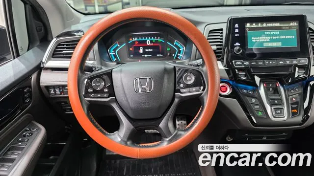 Honda Odyssey 2018 — фото 13