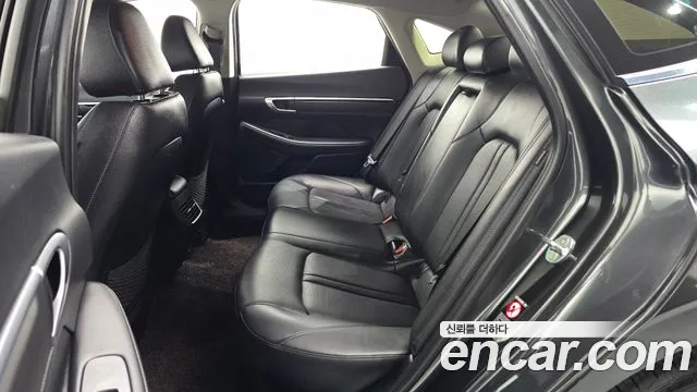 Hyundai Sonata 2021 — фото 12