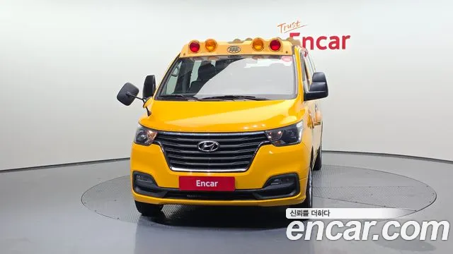 Hyundai Starex 2019 — фото 3