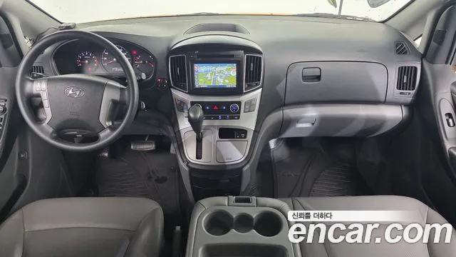 Hyundai Starex 2019 — фото 7