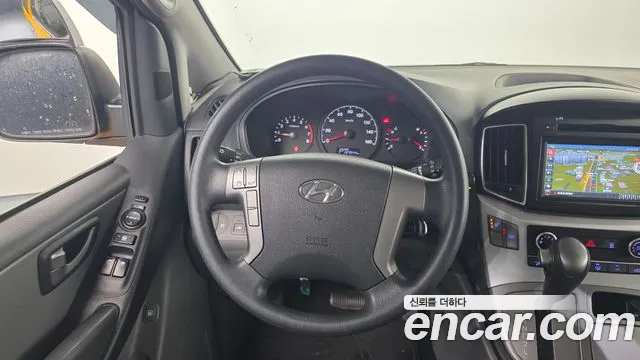 Hyundai Starex 2019 — фото 13