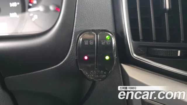 Hyundai Starex 2019 — фото 17