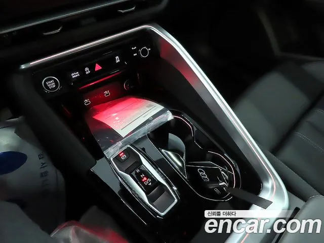 Audi Q5 2025 — фото 12