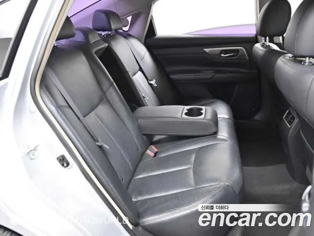 Nissan Altima 2013 — фото 12