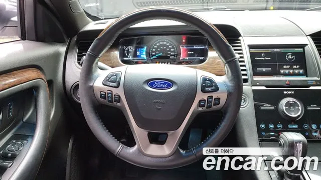 Ford Taurus 2014 — фото 13