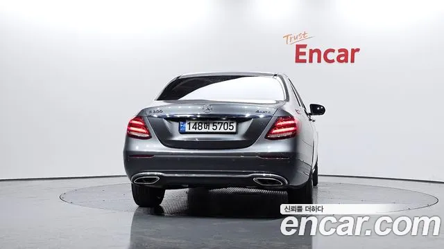 Mercedes-Benz E-Class 2018 — фото 4