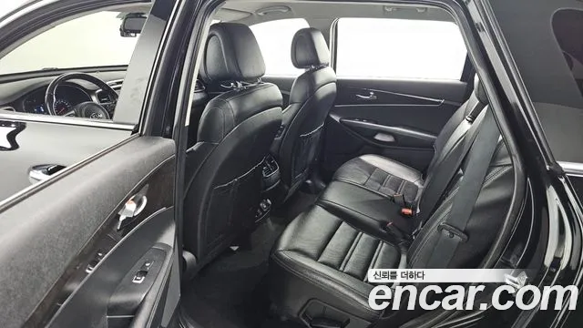 Kia Sorento 2016 — фото 12