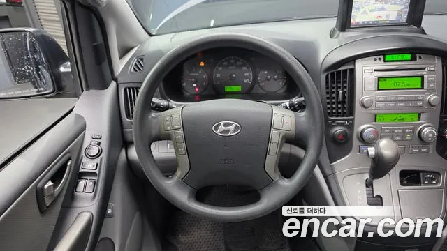 Hyundai Starex 2014 — фото 13