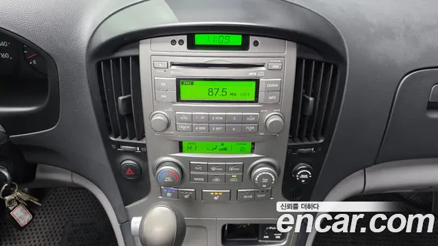 Hyundai Starex 2014 — фото 14
