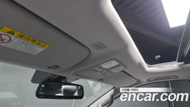 Hyundai Starex 2014 — фото 17
