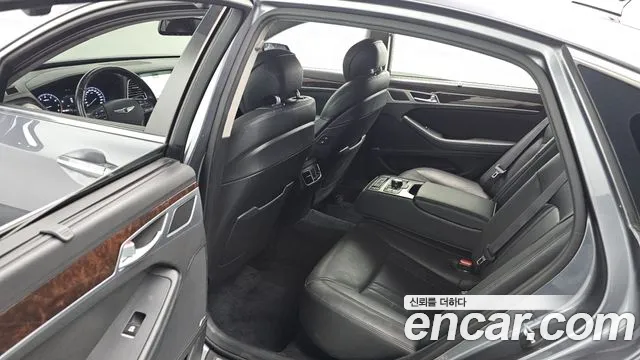 Hyundai Genesis 2015 — фото 12