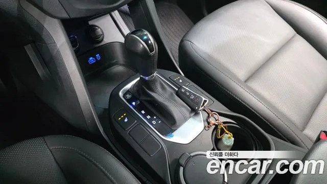 Hyundai Santafe 2016 — фото 9