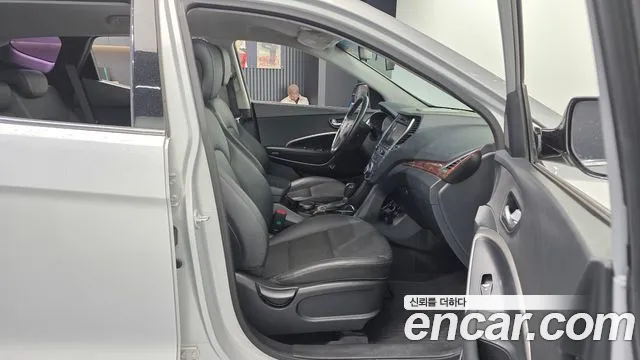 Hyundai Santafe 2016 — фото 11