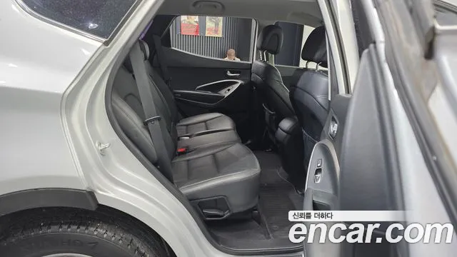 Hyundai Santafe 2016 — фото 12
